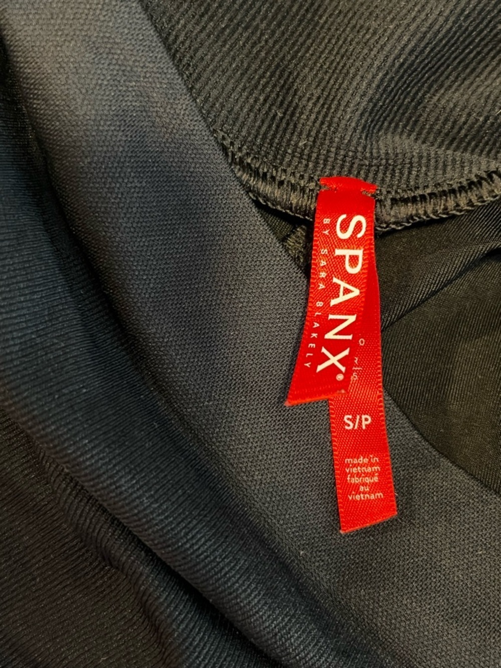 SPANX Faux Leather Maternity Leggings Black Size S NWOT Over The Bump Sculpting - Picture 4 of 4